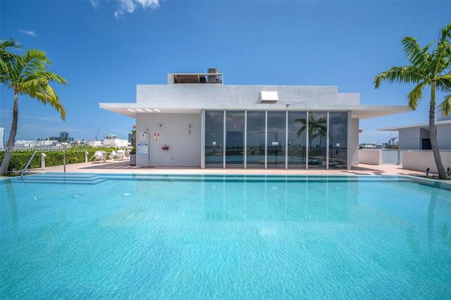 9940 W Bay Harbor Drive 5D-N, Bay Harbor Islands, FL 33154