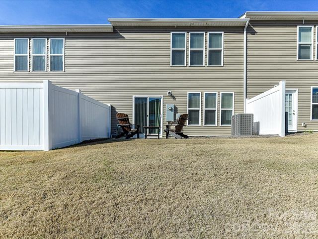 806 Canoe Song Road, Fort Mill, SC 29708