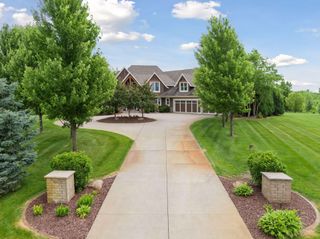 7530 Quail Ridge Trail, Greenfield, MN 55373