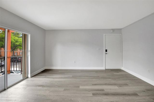 7241 Miami Lakes Dr D14, Miami Lakes, FL 33014