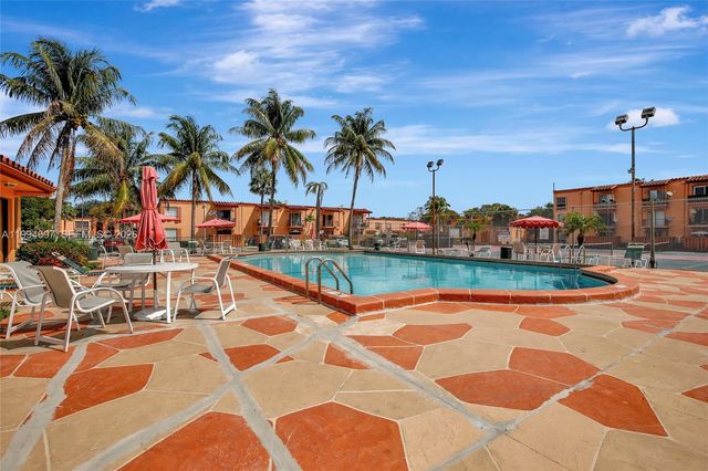 7241 Miami Lakes Dr D14, Miami Lakes, FL 33014