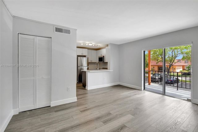 7241 Miami Lakes Dr D14, Miami Lakes, FL 33014