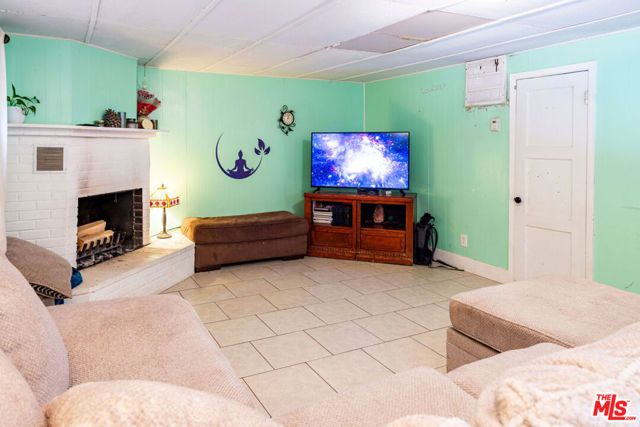 328 N Warner Street, Ridgecrest, CA 93555