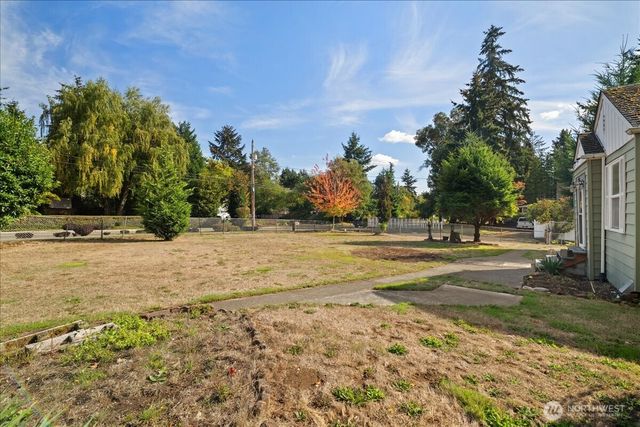 12005 5th Avenue S, Seattle, WA 98168