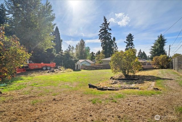 12005 5th Avenue S, Seattle, WA 98168