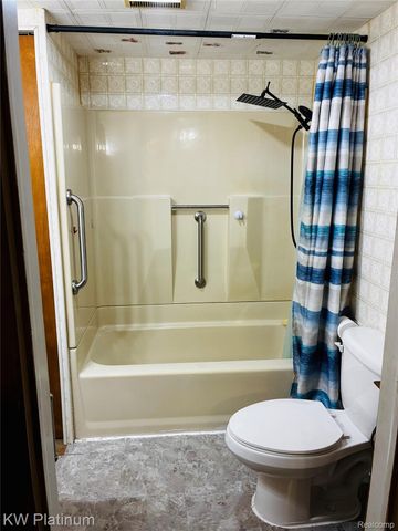 3515 Shreeve Court, Burtchville Township, MI 48059