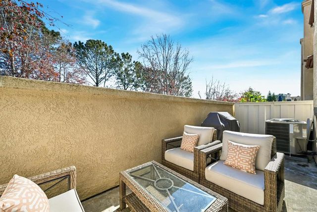 3811 Creststone, San Diego, CA 92130