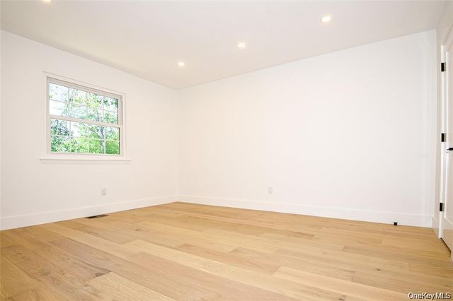 95 Woodlake Drive W 95, Woodbury, NY 11797