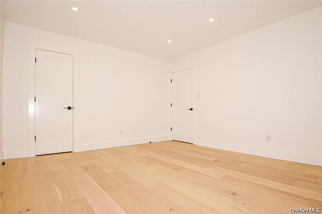 95 Woodlake Drive W 95, Woodbury, NY 11797