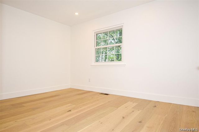 95 Woodlake Drive W 95, Woodbury, NY 11797