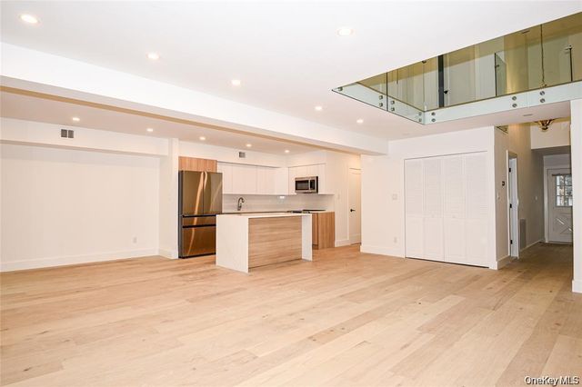 95 Woodlake Drive W 95, Woodbury, NY 11797