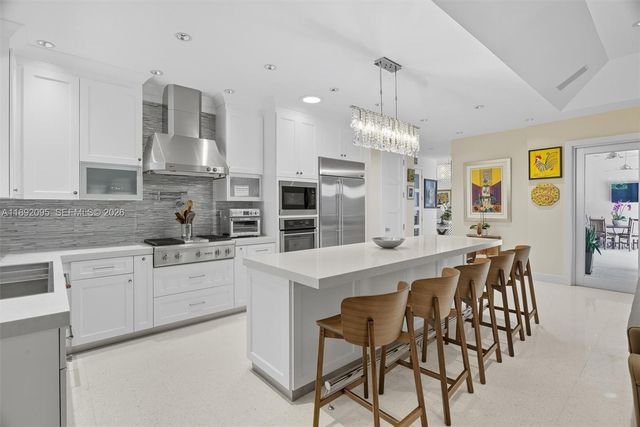5800 SW 99th Terrace, Pinecrest, FL 33156
