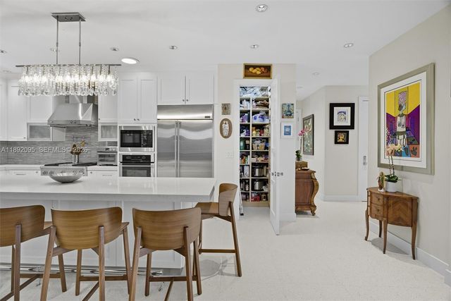 5800 SW 99th Terrace, Pinecrest, FL 33156