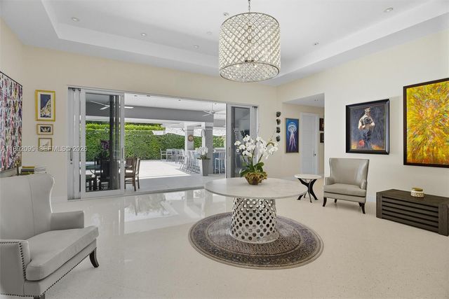 5800 SW 99th Terrace, Pinecrest, FL 33156