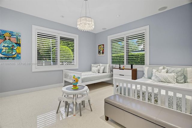 5800 SW 99th Terrace, Pinecrest, FL 33156