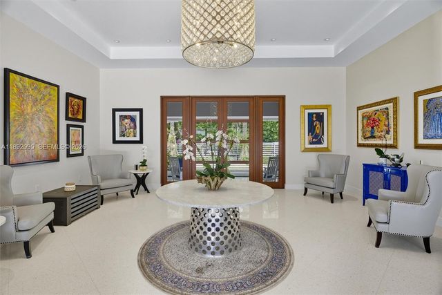 5800 SW 99th Terrace, Pinecrest, FL 33156