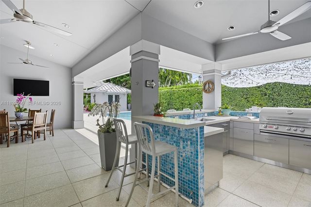 5800 SW 99th Terrace, Pinecrest, FL 33156