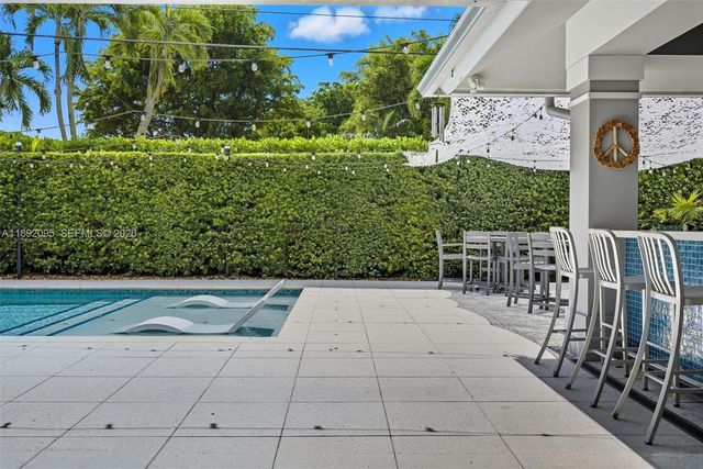 5800 SW 99th Terrace, Pinecrest, FL 33156