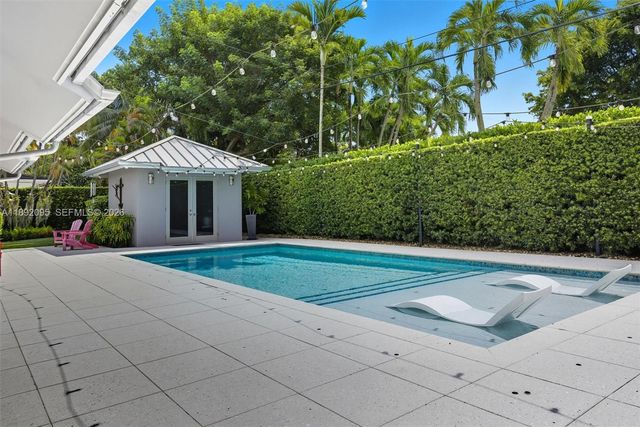 5800 SW 99th Terrace, Pinecrest, FL 33156