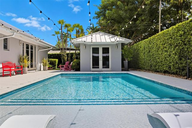 5800 SW 99th Terrace, Pinecrest, FL 33156