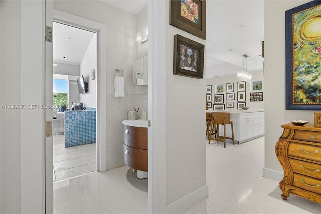 5800 SW 99th Terrace, Pinecrest, FL 33156