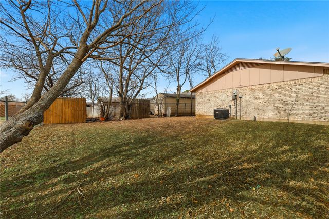 410 Charlotte Street, Duncanville, TX 75137