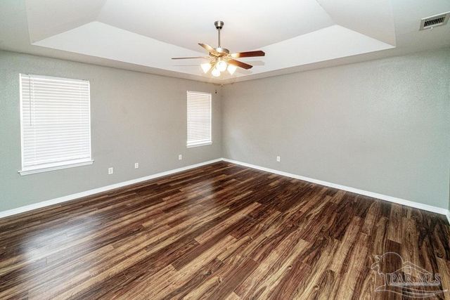 5863 Chi Chi Cir, Milton, FL 32570