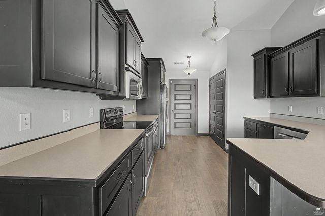 2909 Northwing Drive, Manhattan, KS 66502
