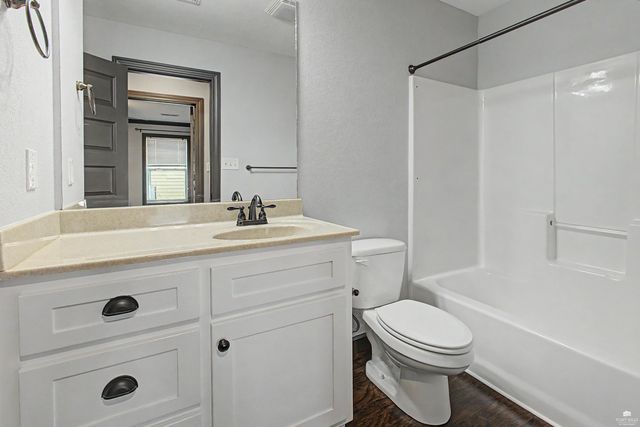 2909 Northwing Drive, Manhattan, KS 66502