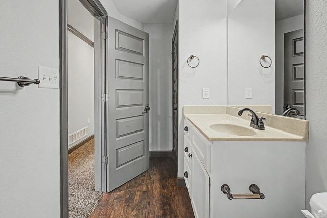 2909 Northwing Drive, Manhattan, KS 66502