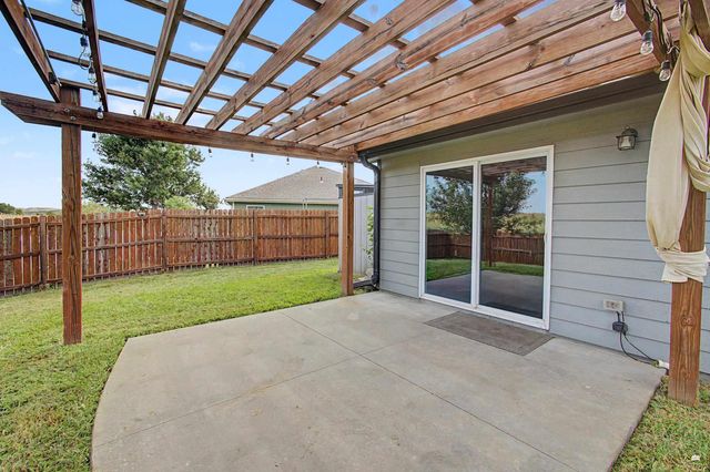 2909 Northwing Drive, Manhattan, KS 66502
