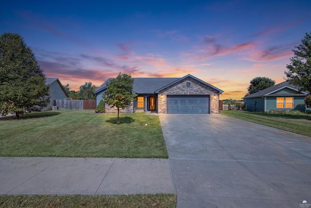 2909 Northwing Drive, Manhattan, KS 66502