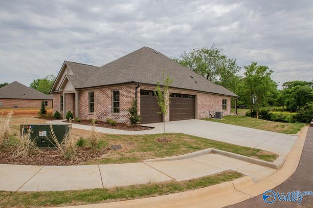 21742 Hemlock Drive, Athens, AL 35613