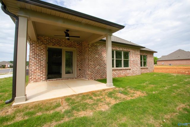 21742 Hemlock Drive, Athens, AL 35613
