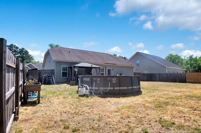 607 Roanoke Drive, Raeford, NC 28376