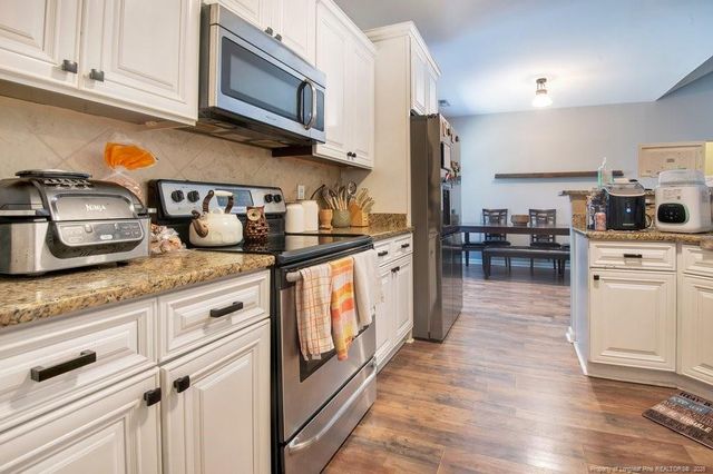 607 Roanoke Drive, Raeford, NC 28376
