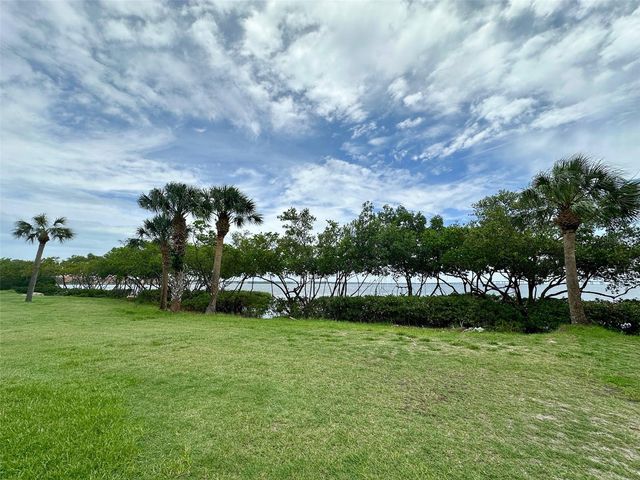 2617 COVE CAY DRIVE 311, Clearwater, FL 33760