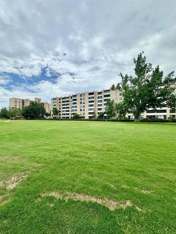 2617 COVE CAY DRIVE 311, Clearwater, FL 33760