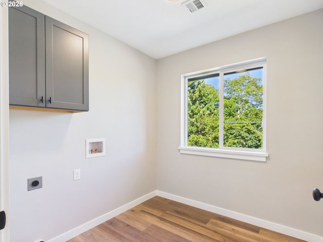 1390 N Wahanna Rd, Seaside, OR 97138