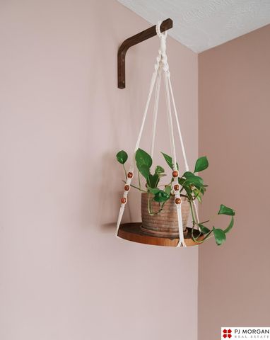 6146 Charles Street, Omaha, NE 68132