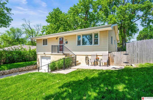 6146 Charles Street, Omaha, NE 68132