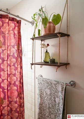 6146 Charles Street, Omaha, NE 68132