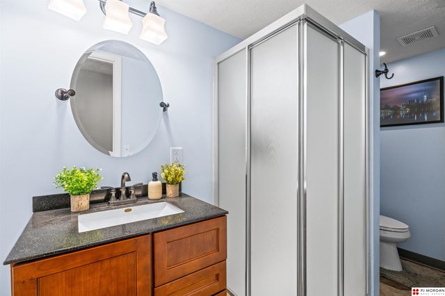 6146 Charles Street, Omaha, NE 68132