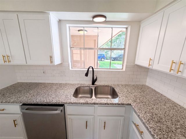 719 Equinox Street, Crosby, TX 77532