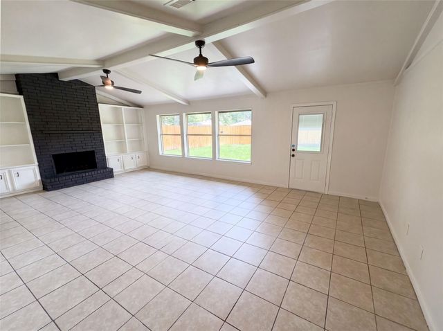 719 Equinox Street, Crosby, TX 77532