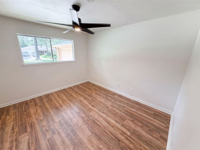 719 Equinox Street, Crosby, TX 77532