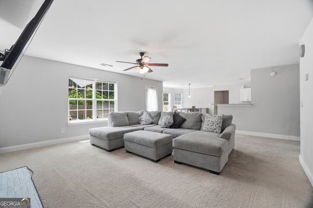 3951 Oak Field Drive, Loganville, GA 30052