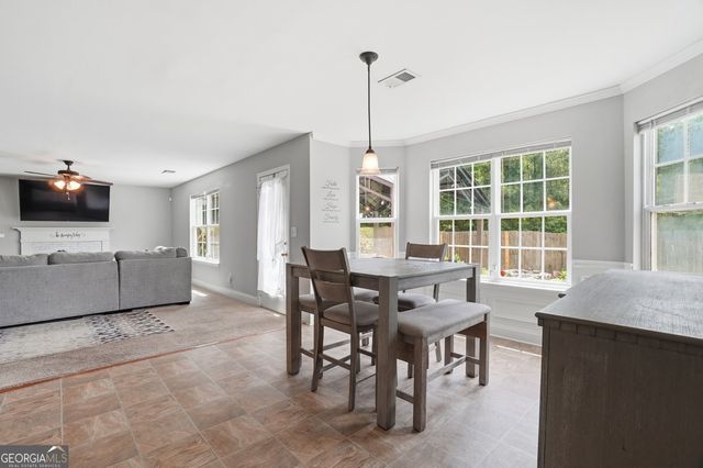 3951 Oak Field Drive, Loganville, GA 30052