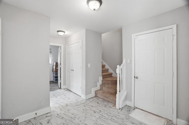 3951 Oak Field Drive, Loganville, GA 30052