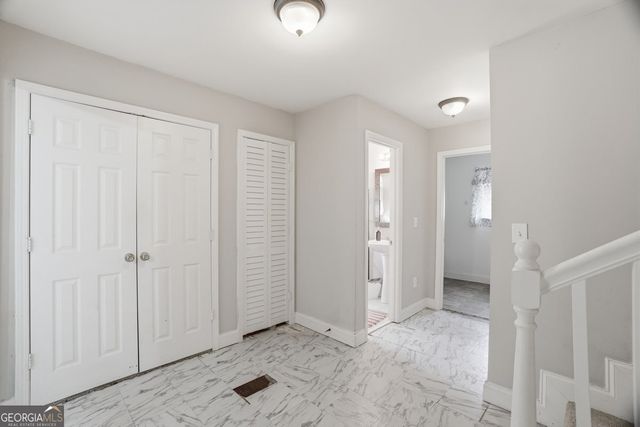 3951 Oak Field Drive, Loganville, GA 30052